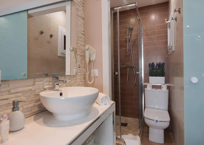 Perfect Romantic Getaway Cozy Retreat With Jacuzzi *